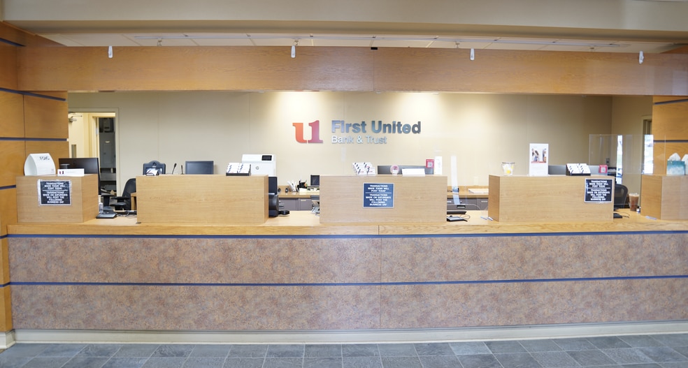 More Photos Of 102 Baughmans Ln, Frederick General Retail For Sale