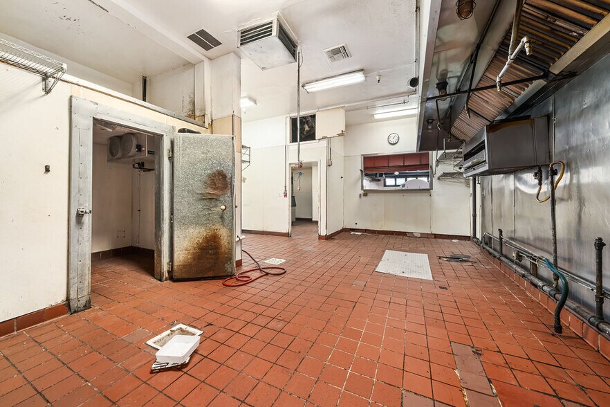 More Photos Of 1121 Broad St, San Luis Obispo Restaurant For Sale