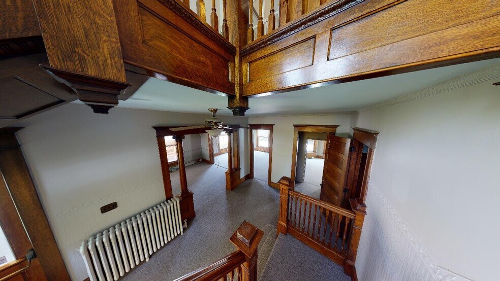 More Photos Of 226 N Illinois, Monticello Office Residential For Sale