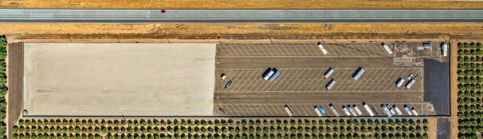 More Photos Of 2150 Prospect st, Porterville Land For Lease