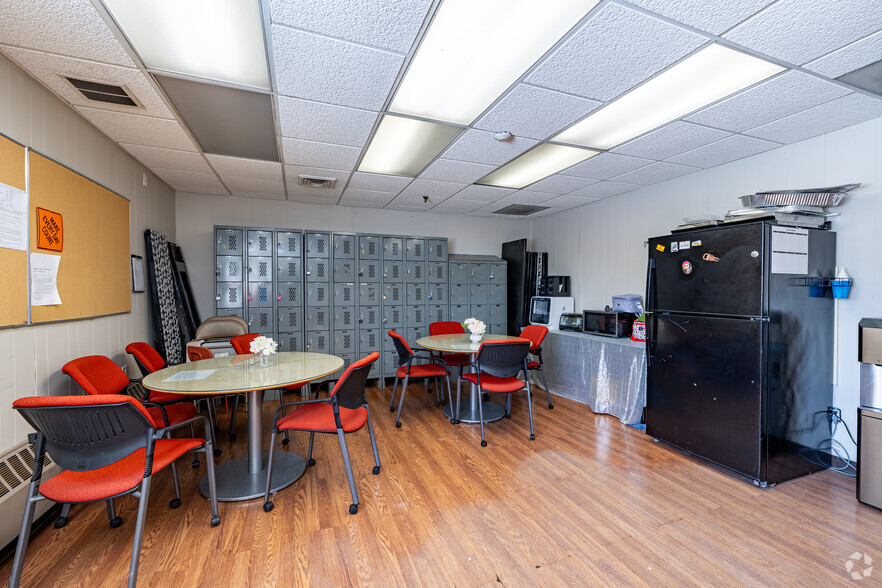 More Photos Of 160 Belmont Ave, Garfield Manufacturing For Sale