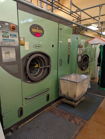 More Photos Of 21760 W Highway 160, Durango Storefront Retail Office For Sale