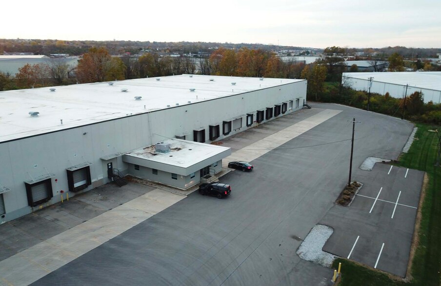 More Photos Of 4225-4331 Dues Dr, Cincinnati Warehouse For Lease