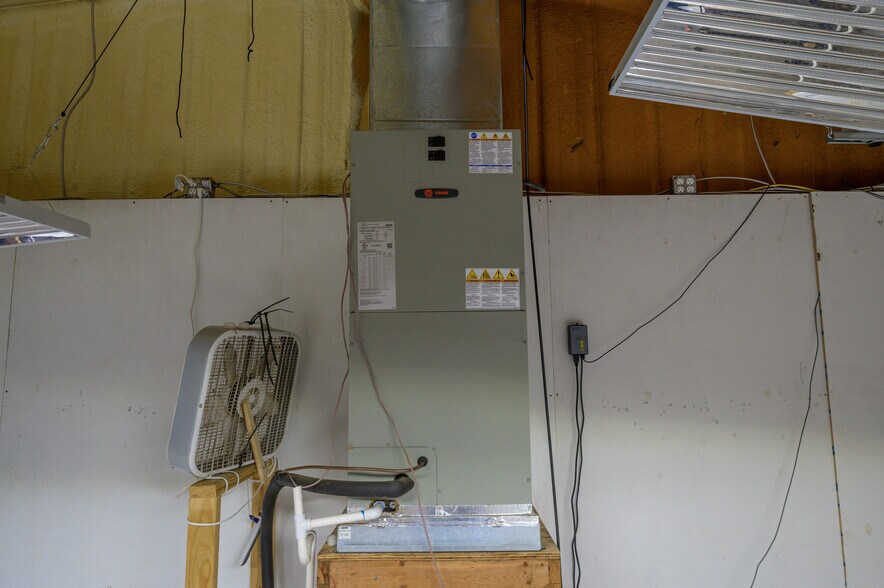 More Photos Of 3340 OK-91, Colbert Specialty For Lease