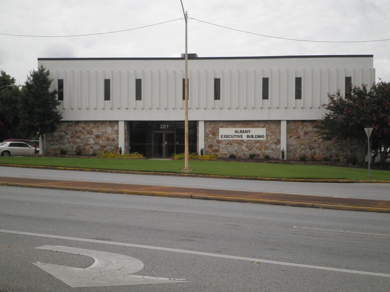 More Photos Of 201 Gordon Dr SE, Decatur Office For Lease