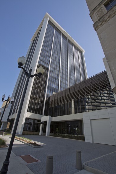More Photos Of 210 E Capitol St, Jackson Office For Lease