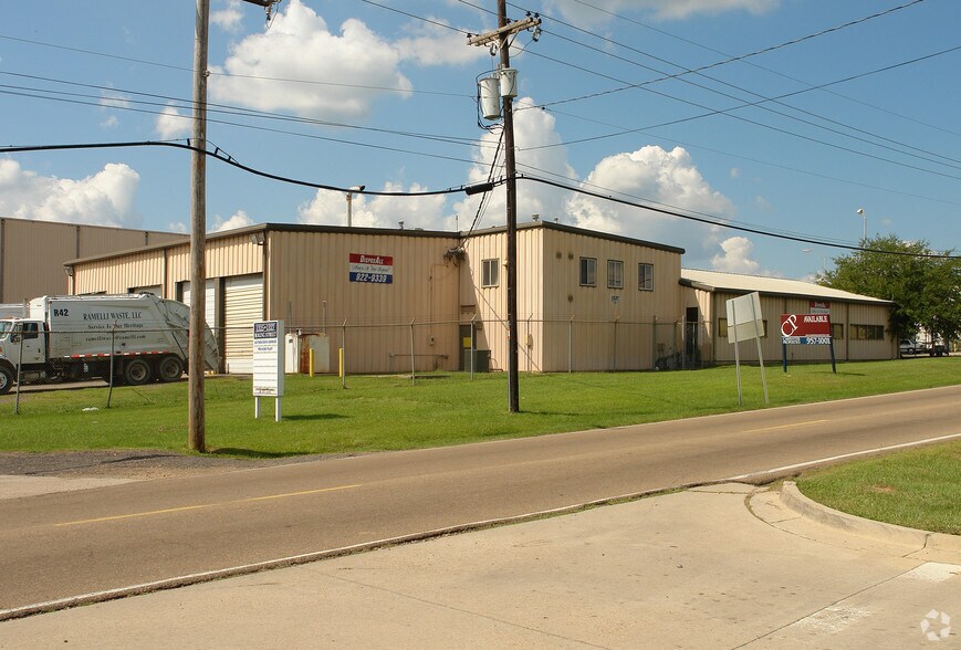 Primary Photo Of 1327 Boling St, Jackson Service For Lease