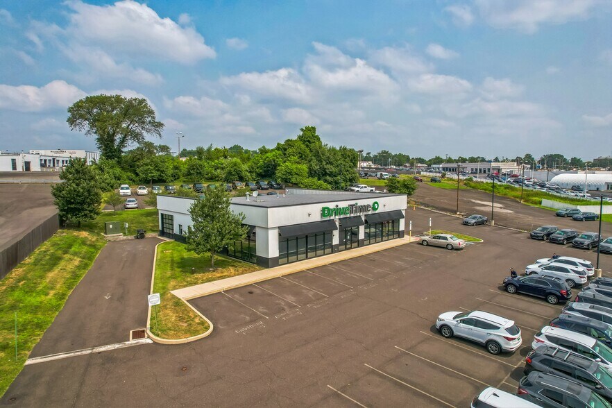 More Photos Of 1816 E Lincoln Hwy, Langhorne General Retail For Sale