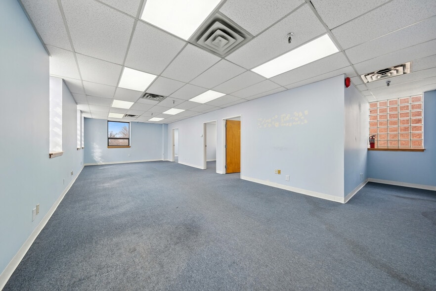 More Photos Of 545-553 Cedar Ln, Teaneck Office For Sale