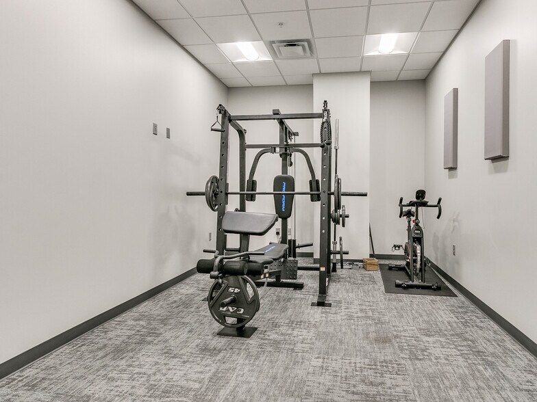 More Photos Of 8890 S Sunnylane Rd, Oklahoma City Flex For Sale