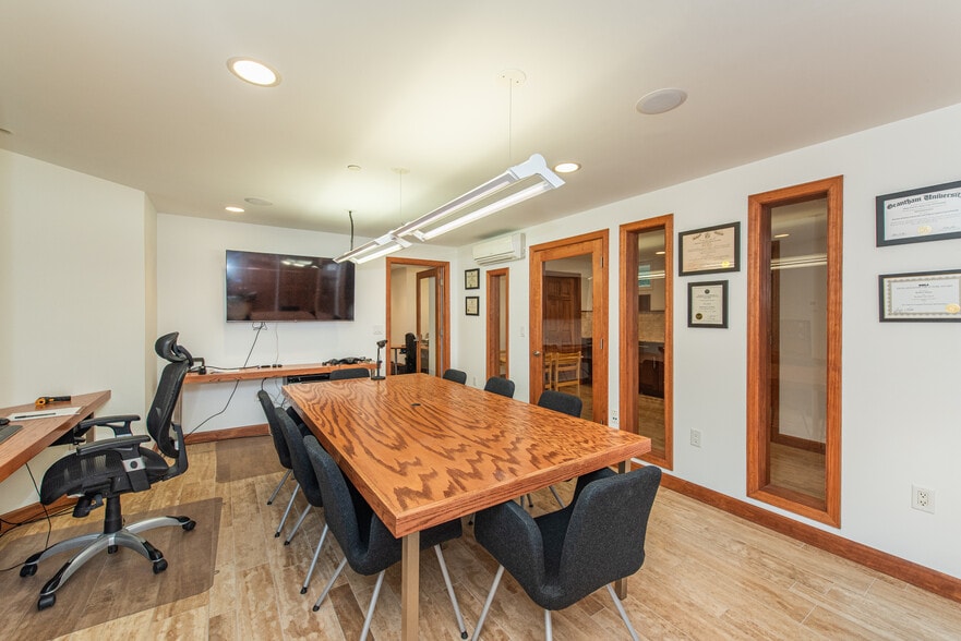 More Photos Of 501 Westfield Ave, Westfield Office For Lease