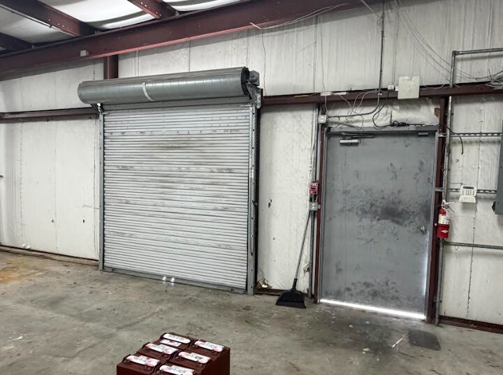 More Photos Of 1909 Whitfield Park Loop, Sarasota Manufacturing For Lease