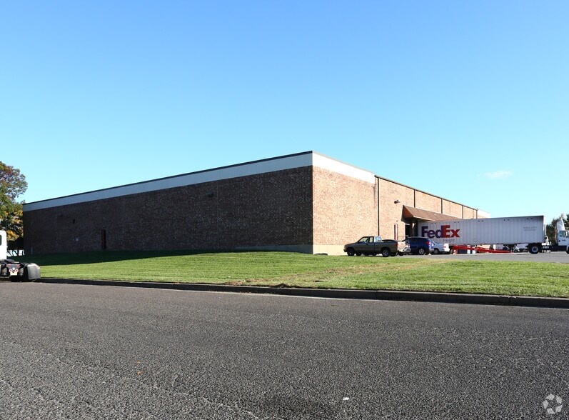 More Photos Of 1571 Grandview Ave, West Deptford Distribution For Lease