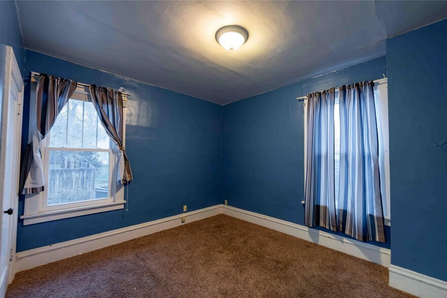 More Photos Of 1601 Central Ave, Great Falls Religious Facility For Sale