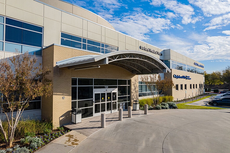 More Photos Of 7150 N President George Bush Tpke, Garland Medical For Lease