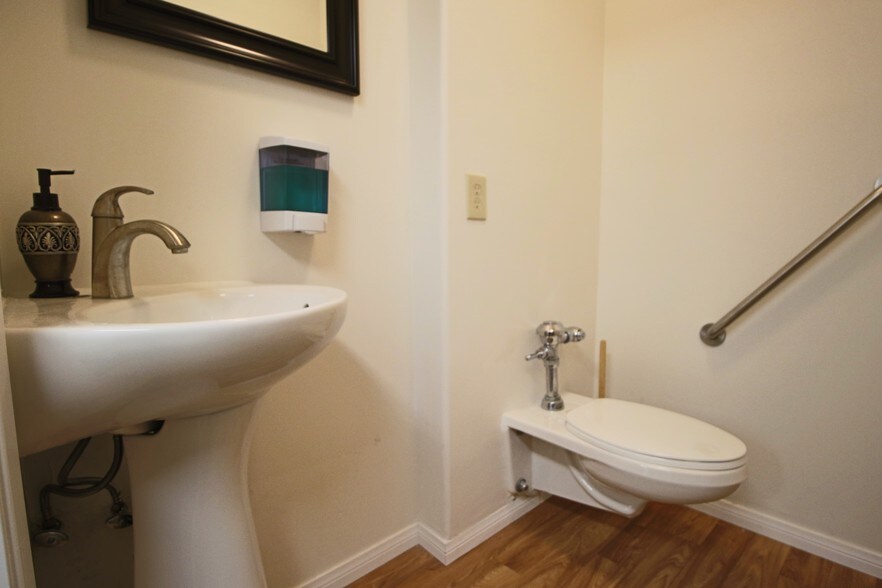 More Photos Of 4276 54th Pl, San Diego Medical For Lease