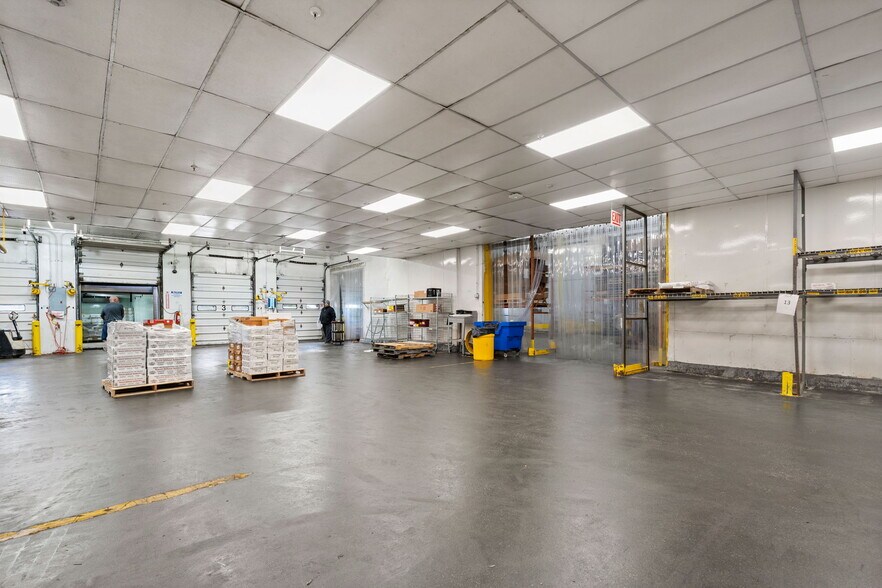 More Photos Of 16 Conn St, Woburn Food Processing For Sale