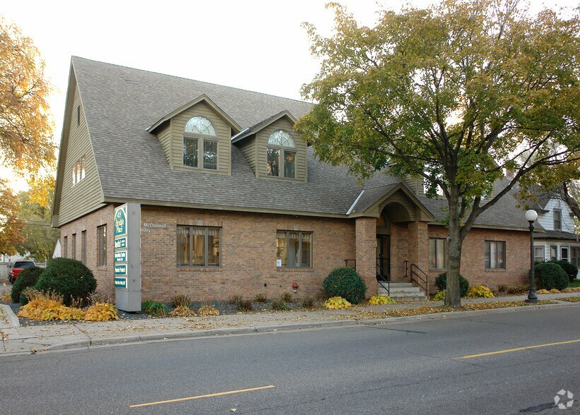 More Photos Of 624 Smith Ave S, Saint Paul Medical For Sale