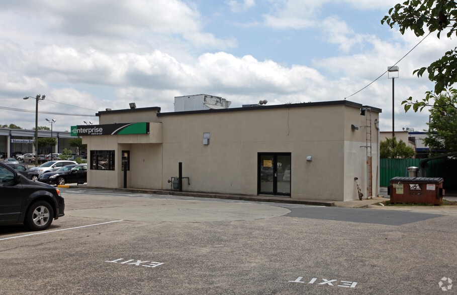 More Photos Of 5100 E Independence Blvd, Charlotte Freestanding For Sale