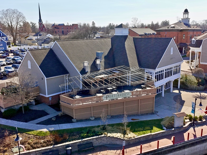 More Photos Of 330 Packetts Lndg, Fairport Unknown For Lease