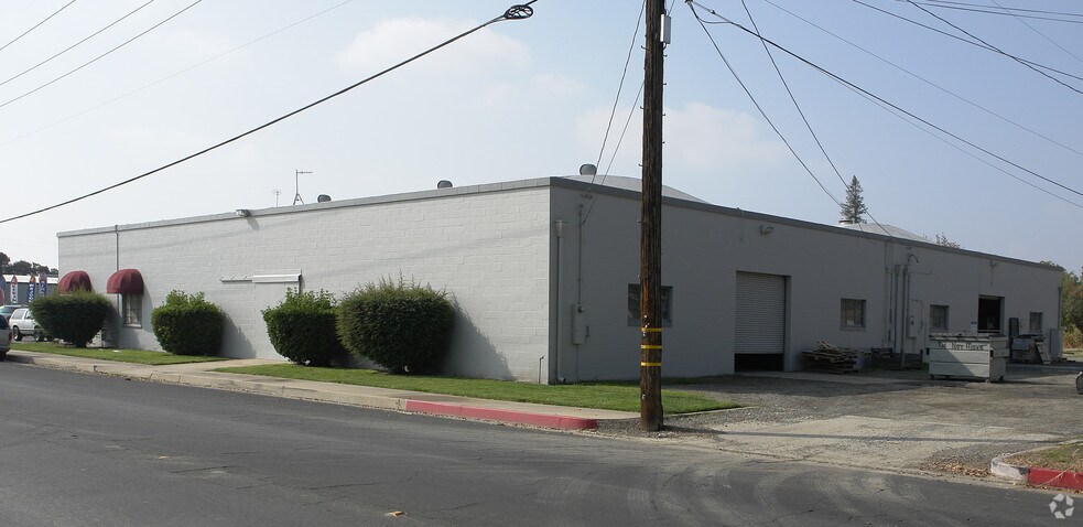 More Photos Of 1505-1507 W 18th St, Merced Warehouse For Sale