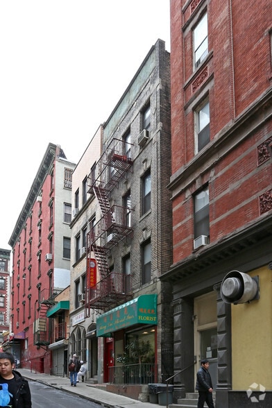 More Photos Of 103 Mosco St, New York Apartments For Sale