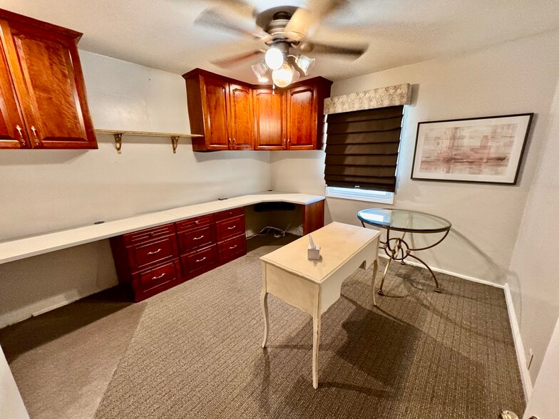 More Photos Of 14436 Whittier Blvd, Whittier General Retail For Sale