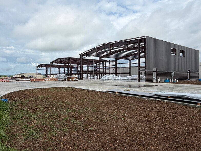 Primary Photo Of 3000 Westcourt rd, Denton Airplane Hangar For Sale