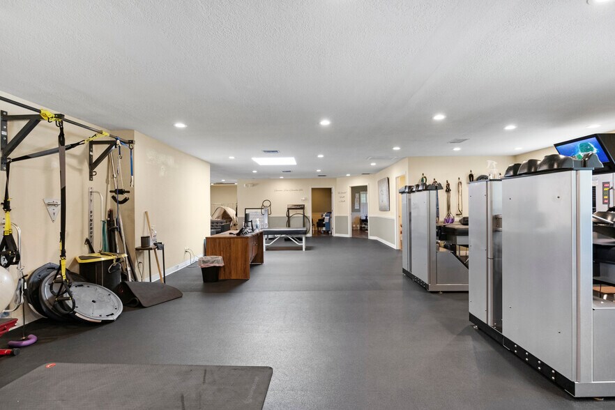 More Photos Of 1700 Dr. Martin Luther King, Jr. St N, Saint Petersburg Medical For Sale