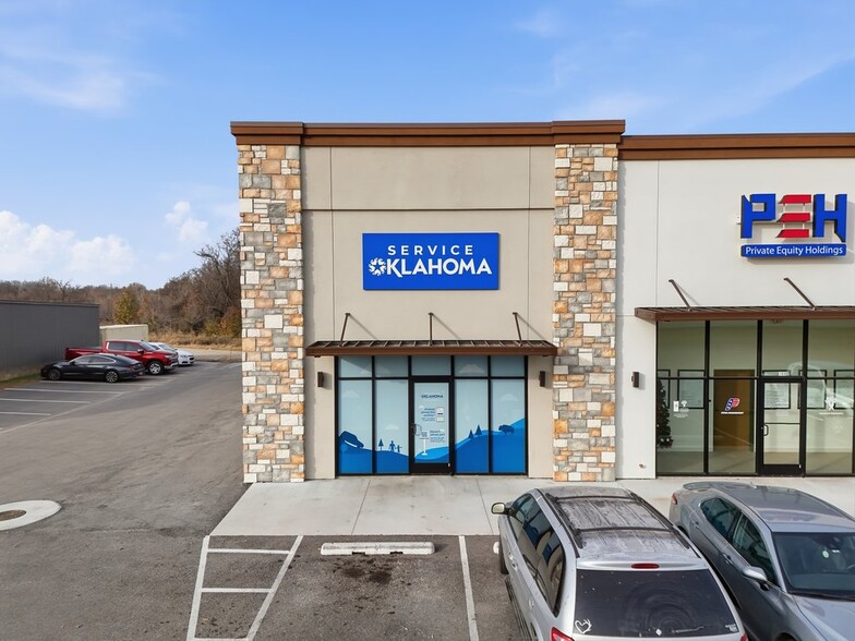 More Photos Of 2251 88 hwy, Claremore Storefront For Sale