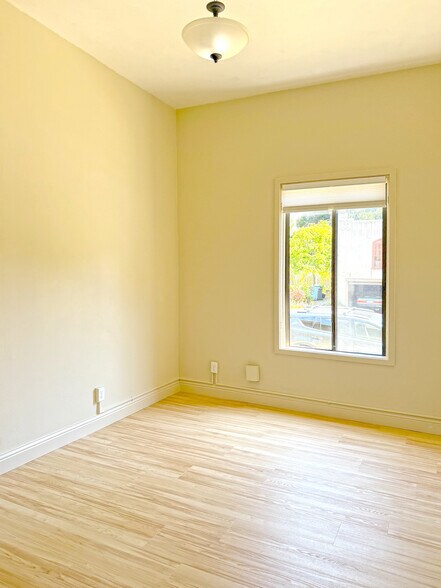 More Photos Of 1821 Catalina Ave, Berkeley Religious Facility For Lease