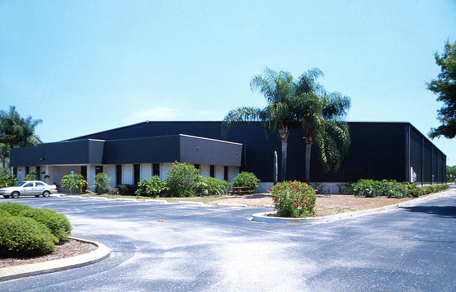 Primary Photo Of 6470 Parkland Dr, Sarasota Warehouse For Lease
