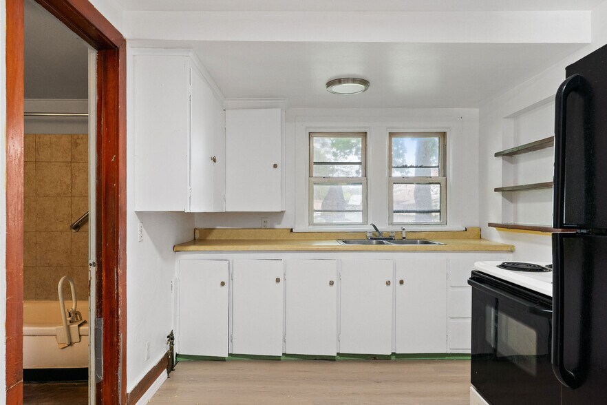 More Photos Of 301 Squires Ave, Endicott Apartments For Sale