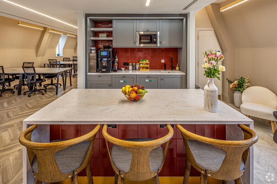 More Photos Of 117 Piccadilly, London Coworking Space