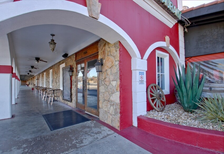 More Photos Of 365-409 Fayette Pl, Fayetteville General Retail For Lease