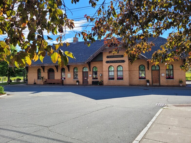 Primary Photo Of 26 Depot Ave, Windsor Restaurant For Sale