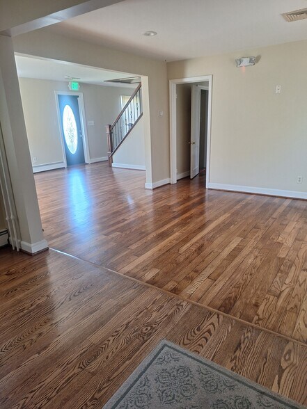 More Photos Of 329 Kenmore Ave, Bel Air Freestanding For Lease