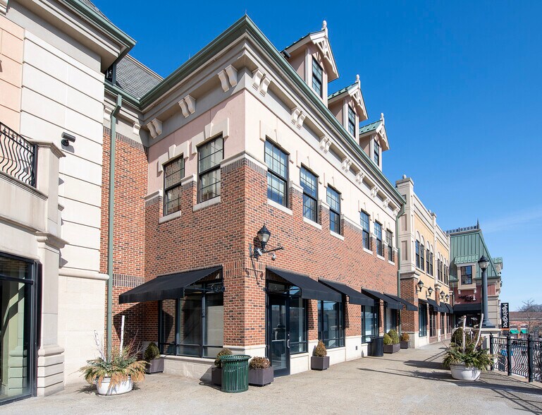 Primary Photo Of 24149-25389 Cedar Rd, Lyndhurst Unknown For Lease