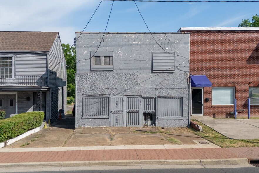 More Photos Of , Nashville Unknown For Sale