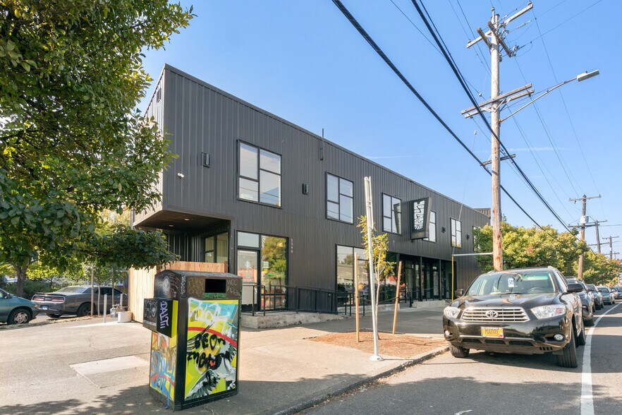 More Photos Of 5338 SE Foster Rd, Portland Storefront For Sale