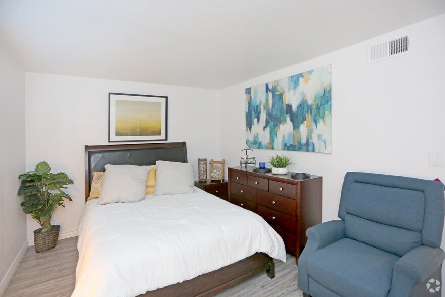 More Photos Of 3001 N 32nd St, Phoenix Apartments For Sale