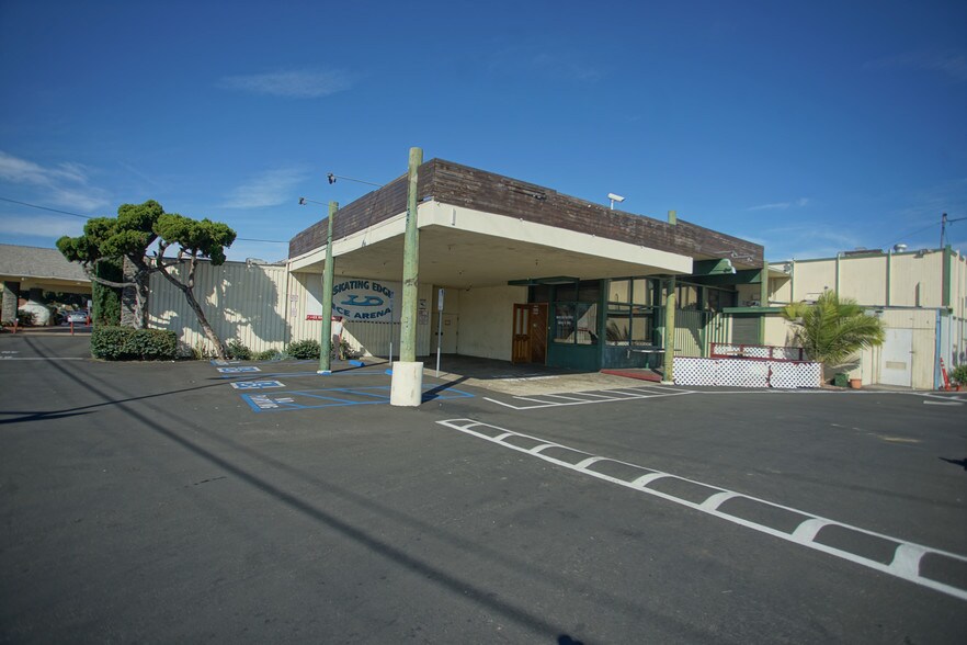 Primary Photo Of 23770 S Western Ave, Harbor City Restaurant For Lease