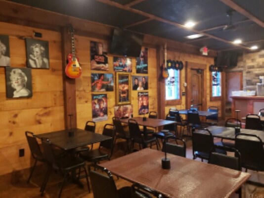 More Photos Of 1504 Highway 76 W, Clayton Flex For Sale