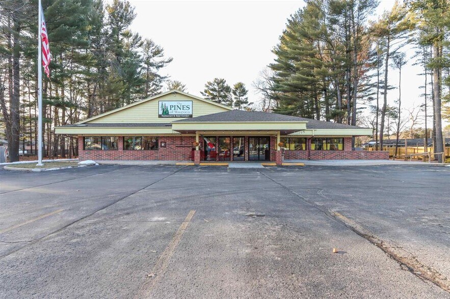 Primary Photo Of N2717 County Road QQ, Waupaca Restaurant For Sale
