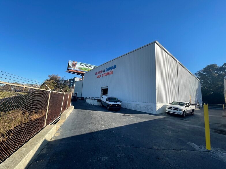 More Photos Of 1955 Dove St, Macon-Bibb Self Storage For Lease