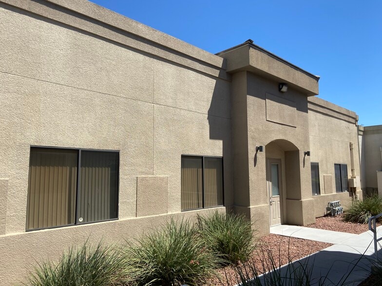 More Photos Of 3435 W Craig Rd, North Las Vegas Office Residential For Lease