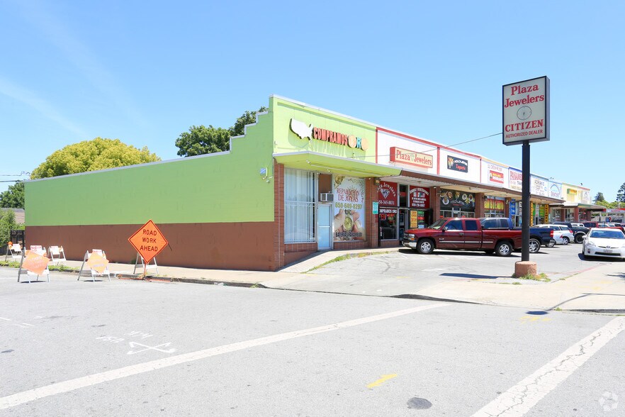 Primary Photo Of 3301 Middlefield Rd, Menlo Park Storefront For Sale
