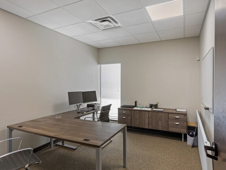 More Photos Of , Oklahoma City Office For Sale
