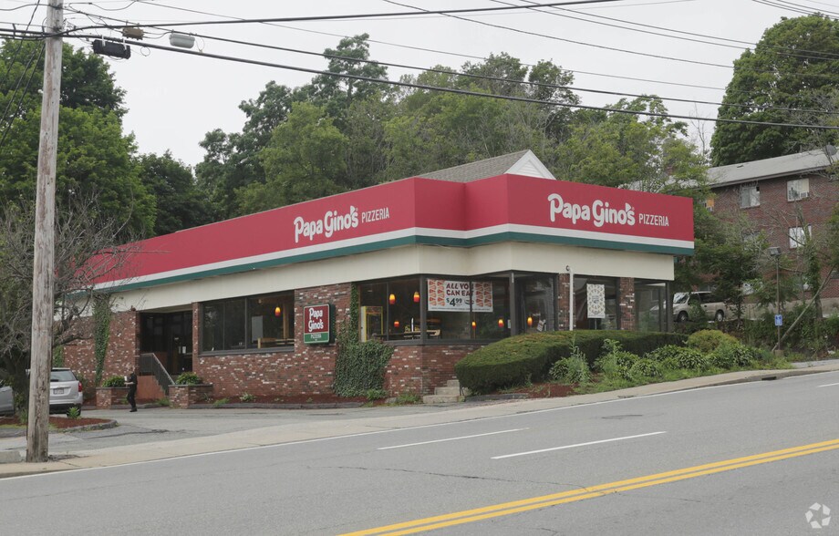 More Photos Of 205 E Main St, Marlborough Restaurant For Lease