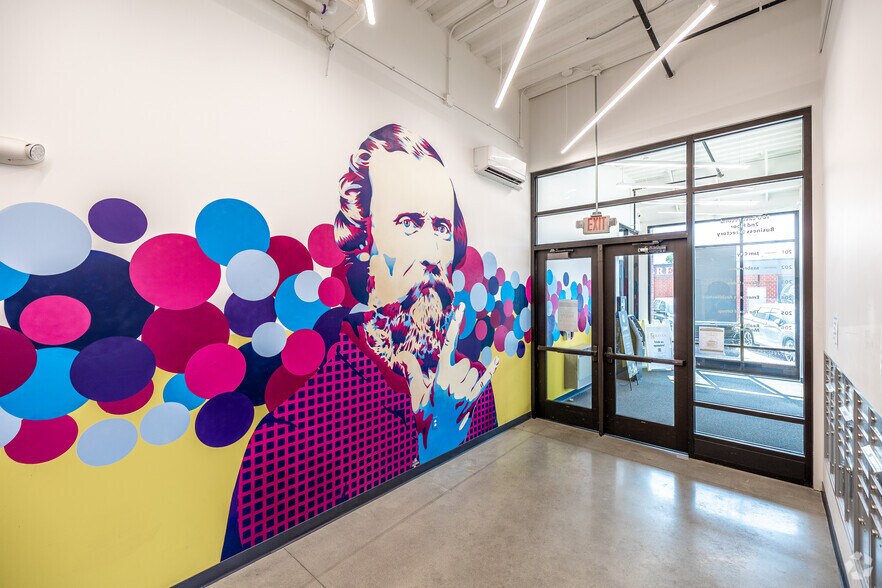 More Photos Of 100 E 2nd St, Cedar Falls Apartments For Lease